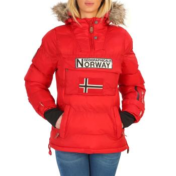 Geographical NorwayAnson_woman_red-12